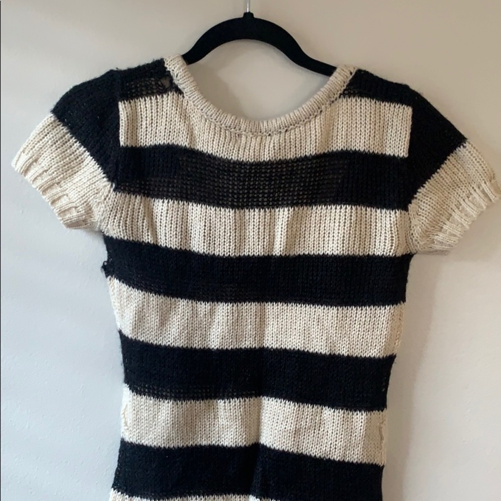 Sweater - Picture 3 of 4